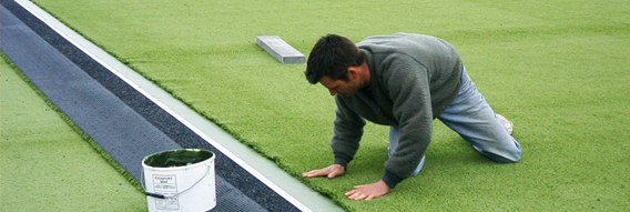 Advantage carrying out repair work on a 3G pitch